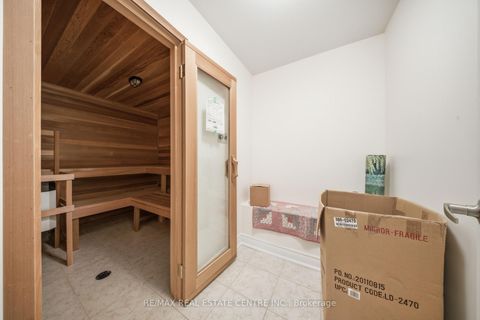 Photo 23 at 3290 Erin Centre Boulevard, Churchill Meadows, Mississauga