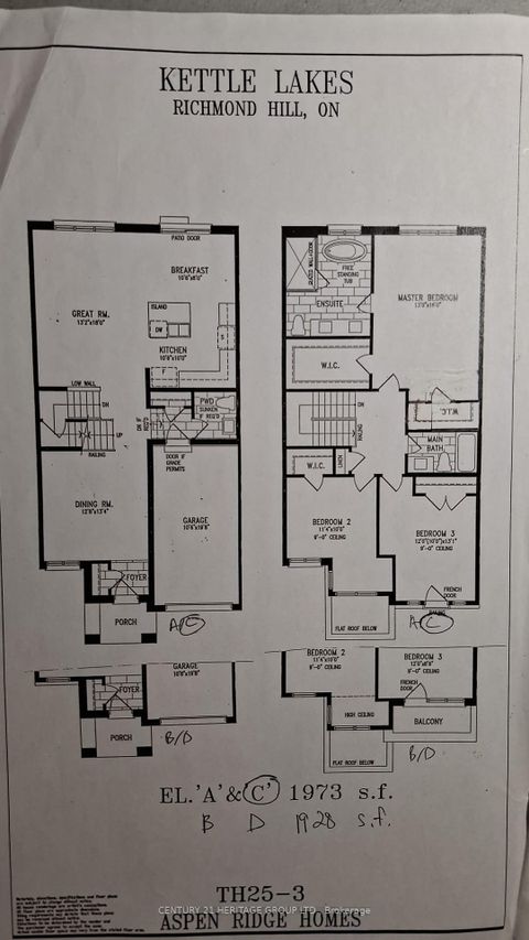 Photo 2 at 25 Helliwell Crescent, Oak Ridges Lake Wilcox, Richmond Hill