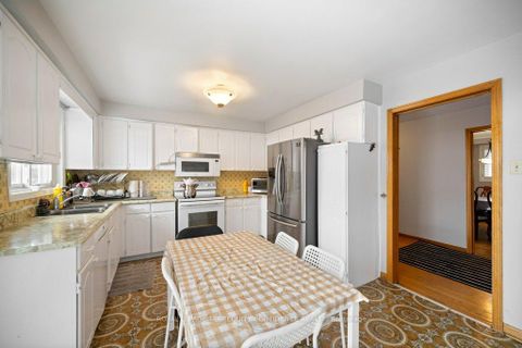 Photo 5 at 473 Hounslow Avenue, Willowdale West, Toronto