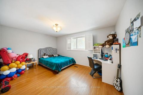 Photo 10 at 473 Hounslow Avenue, Willowdale West, Toronto