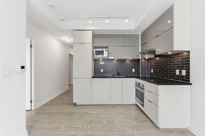 Photo 5 at 1116 - 8 Rouge Valley Drive, Unionville, Markham