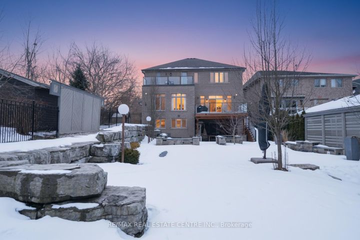 Photo 3 at 211 Tollgate Drive, Ancaster, Hamilton