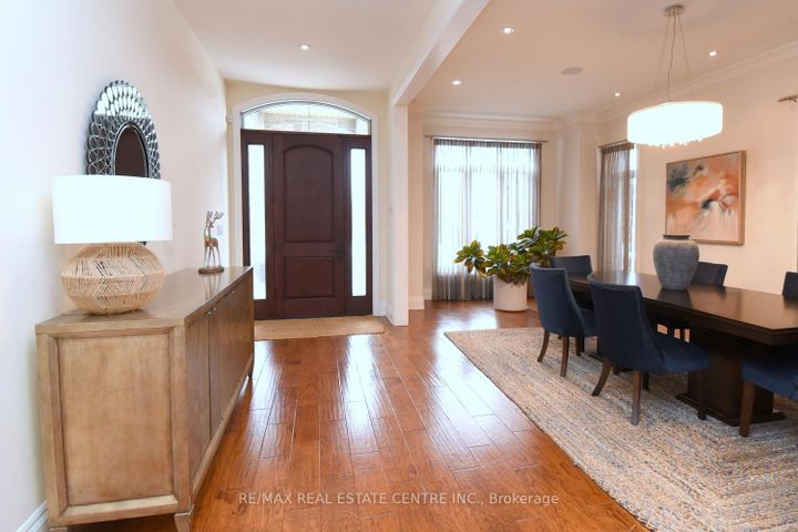 Photo 7 at 211 Tollgate Drive, Ancaster, Hamilton