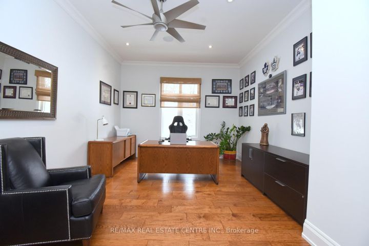 Photo 17 at 211 Tollgate Drive, Ancaster, Hamilton