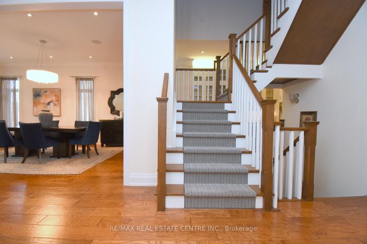 Photo 18 at 211 Tollgate Drive, Ancaster, Hamilton