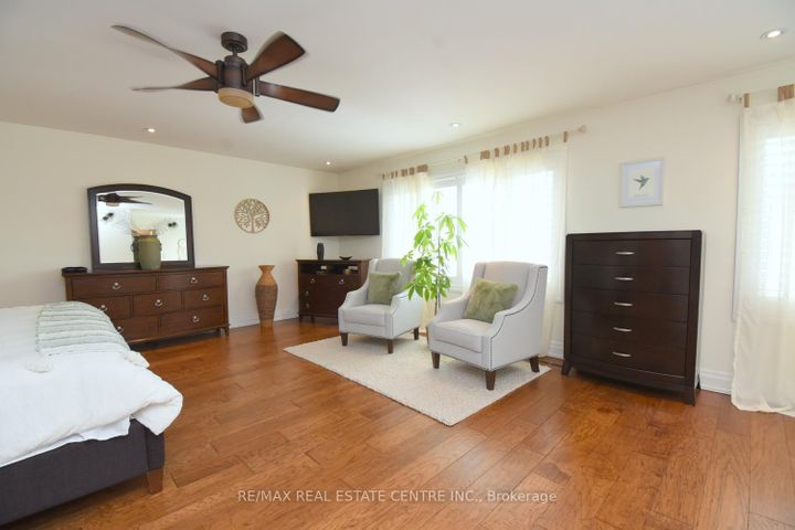 Photo 20 at 211 Tollgate Drive, Ancaster, Hamilton