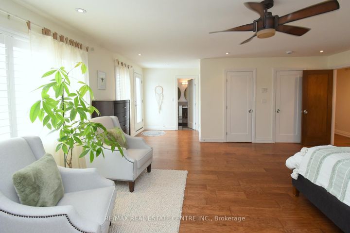 Photo 21 at 211 Tollgate Drive, Ancaster, Hamilton