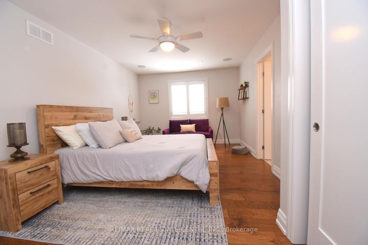 Photo 27 at 211 Tollgate Drive, Ancaster, Hamilton