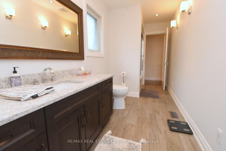 Photo 30 at 211 Tollgate Drive, Ancaster, Hamilton