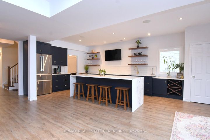 Photo 38 at 211 Tollgate Drive, Ancaster, Hamilton