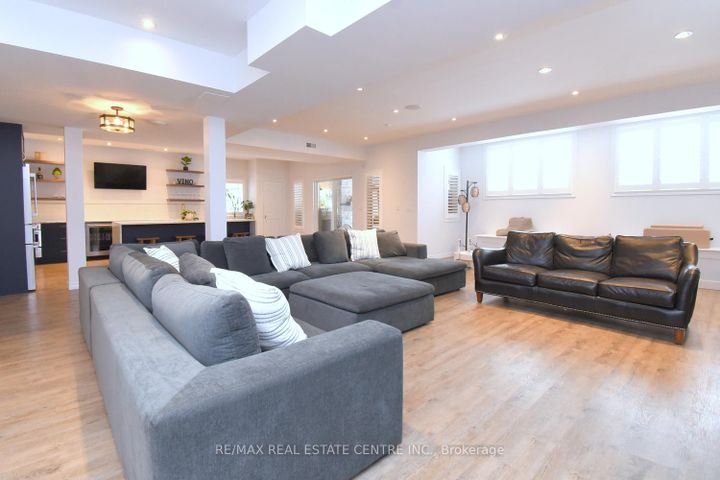 Photo 41 at 211 Tollgate Drive, Ancaster, Hamilton