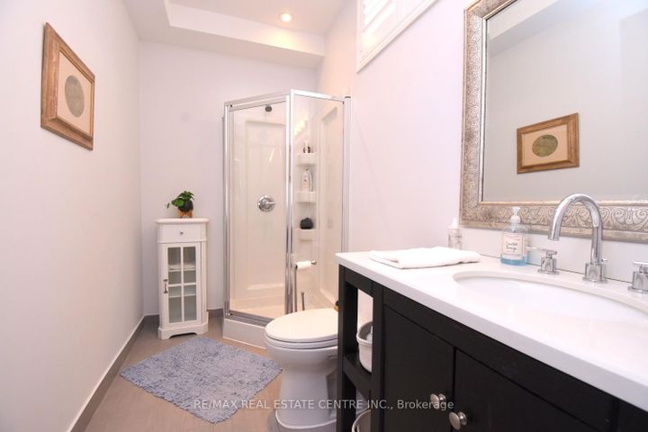 Photo 46 at 211 Tollgate Drive, Ancaster, Hamilton