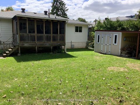 Photo 25 at 28 Indian Arrow Road, North Shore, Barrie