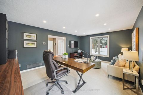 Photo 8 at 40 Stonemanse Court, Woburn, Toronto