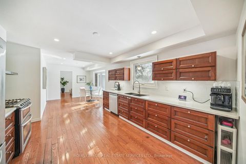 Photo 14 at 40 Stonemanse Court, Woburn, Toronto