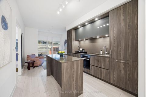 Photo 4 at 518 - 15 Mercer Street, Waterfront Communities C1, Toronto