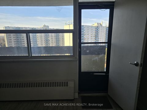 Photo 5 at 1004 - 1455 Lawrence Avenue W, Amesbury, Toronto