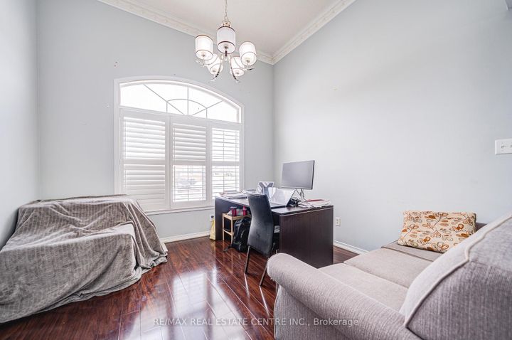 Photo 6 at 2 Gecko Court, Wellington, Brampton