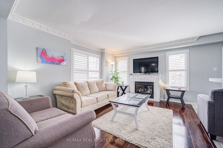 Photo 10 at 2 Gecko Court, Wellington, Brampton