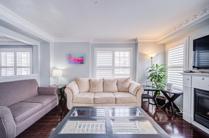 Photo 11 at 2 Gecko Court, Wellington, Brampton