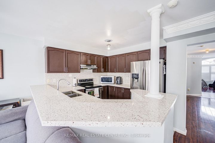 Photo 14 at 2 Gecko Court, Wellington, Brampton