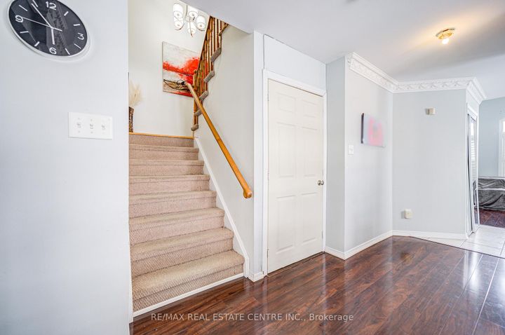 Photo 16 at 2 Gecko Court, Wellington, Brampton