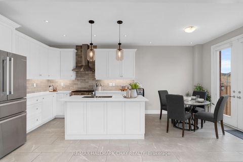 Photo 6 at 18 Cypress Point Street, Ardagh, Barrie