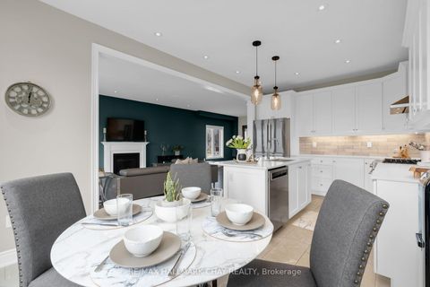 Photo 11 at 18 Cypress Point Street, Ardagh, Barrie