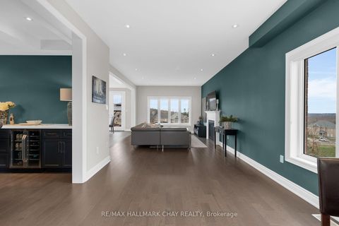 Photo 13 at 18 Cypress Point Street, Ardagh, Barrie