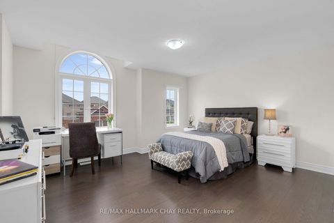 Photo 30 at 18 Cypress Point Street, Ardagh, Barrie