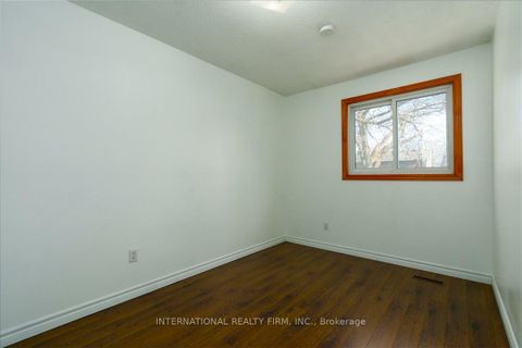 Photo 15 at 1029 Zante Crescent, Clarkson, Mississauga