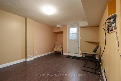 Photo 17 at 1029 Zante Crescent, Clarkson, Mississauga