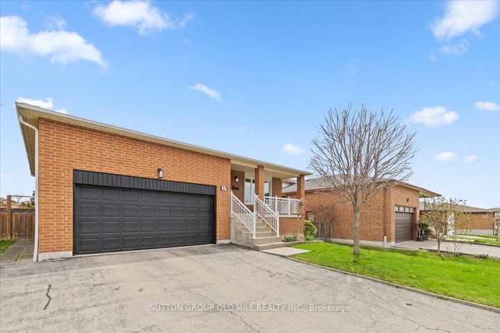 Photo 30 at 37 Brandy Crescent, East Woodbridge, Vaughan