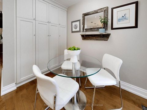 Photo 14 at 219 Grandview Avenue, Grandview, Markham