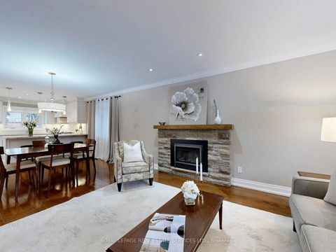 Photo 15 at 219 Grandview Avenue, Grandview, Markham