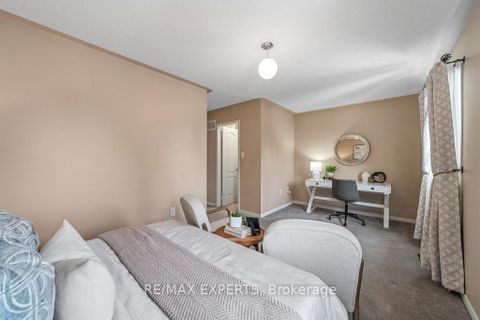 Photo 20 at 62 Colonial Crescent, Oak Ridges Lake Wilcox, Richmond Hill