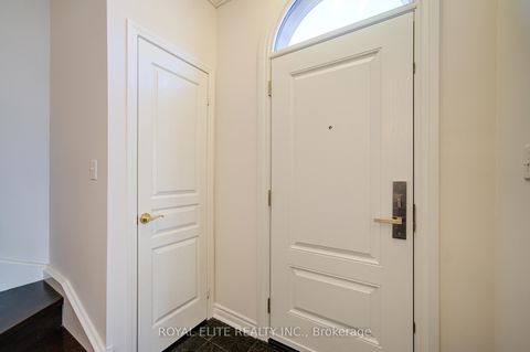 Photo 9 at 318 - 11 Everson Drive, Willowdale East, Toronto