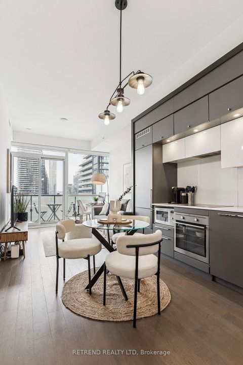 Photo 4 at 3006 - 15 Grenville Street, Bay Street Corridor, Toronto