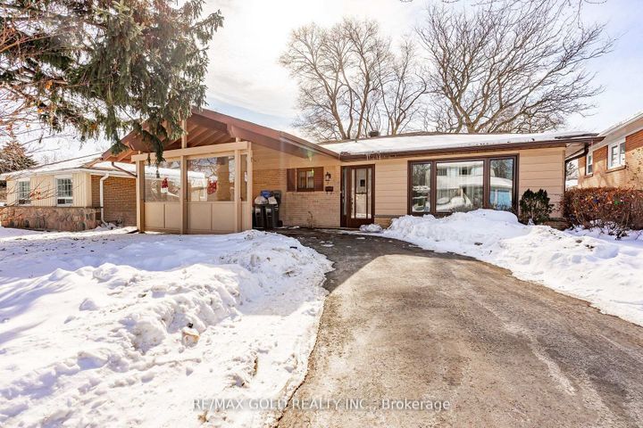 Photo 2 at 29 Chesterfield Road, Brampton East, Brampton