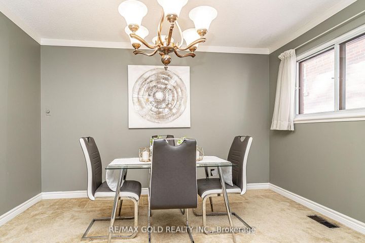 Photo 11 at 29 Chesterfield Road, Brampton East, Brampton