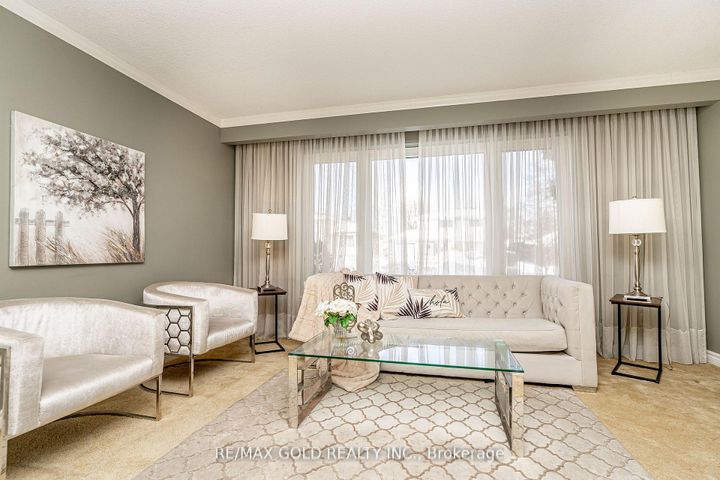 Photo 13 at 29 Chesterfield Road, Brampton East, Brampton