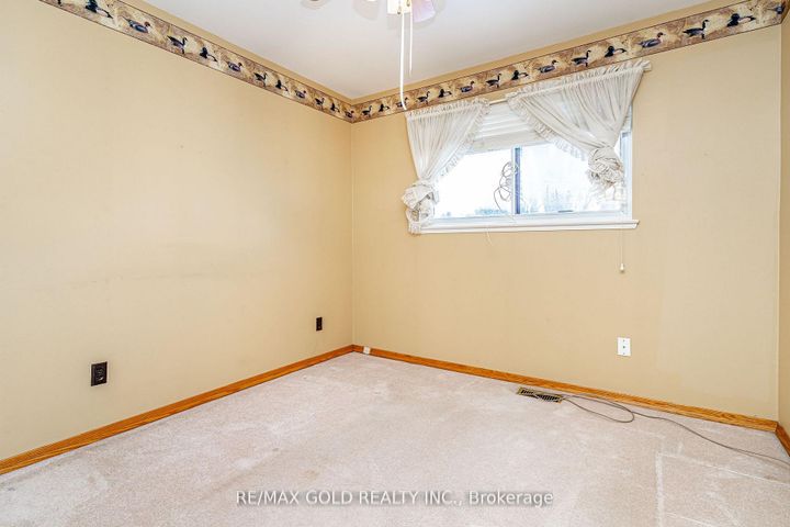 Photo 25 at 29 Chesterfield Road, Brampton East, Brampton