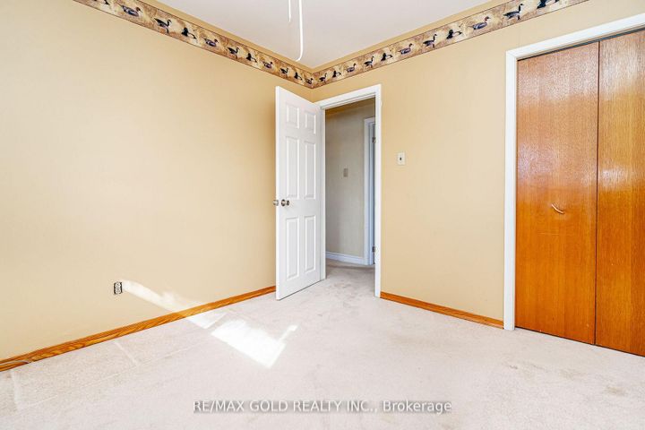 Photo 26 at 29 Chesterfield Road, Brampton East, Brampton