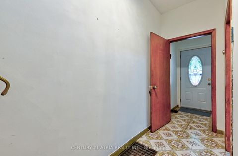 Photo 2 at 1195 Dovercourt Road, Junction, Toronto