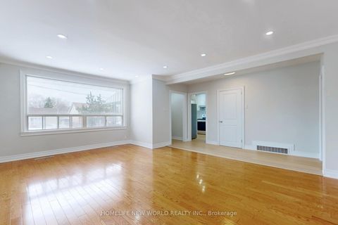 Photo 3 at 22 Canham Crescent, Malvern West, Toronto