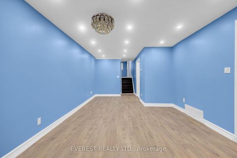 Photo 3 at 7790 Kittridge Drive, Malton, Mississauga