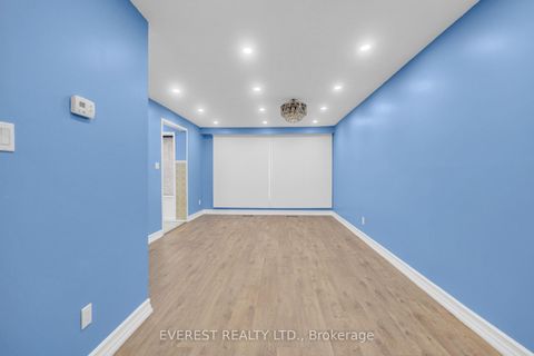 Photo 4 at 7790 Kittridge Drive, Malton, Mississauga