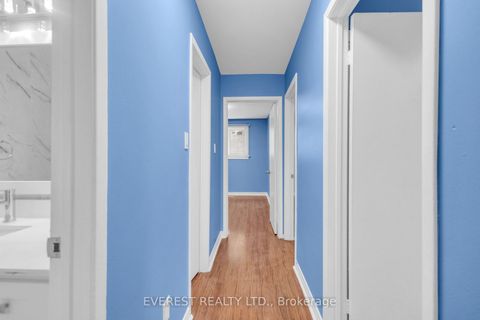 Photo 11 at 7790 Kittridge Drive, Malton, Mississauga