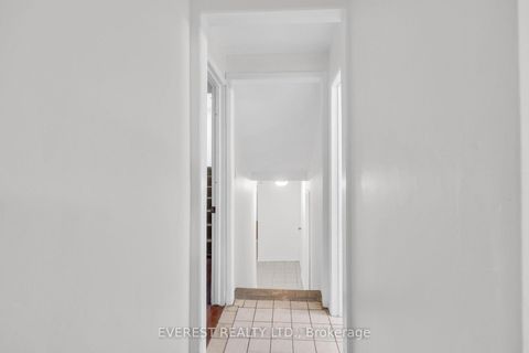 Photo 21 at 7790 Kittridge Drive, Malton, Mississauga