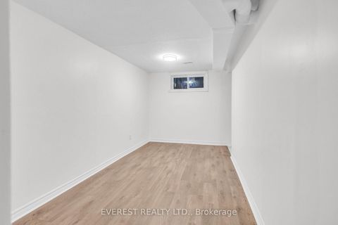 Photo 22 at 7790 Kittridge Drive, Malton, Mississauga